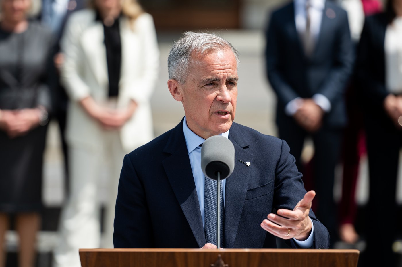 Mark Carney exprime des bémols à l'idée que le NPD soit un parti reconnu aux Communes