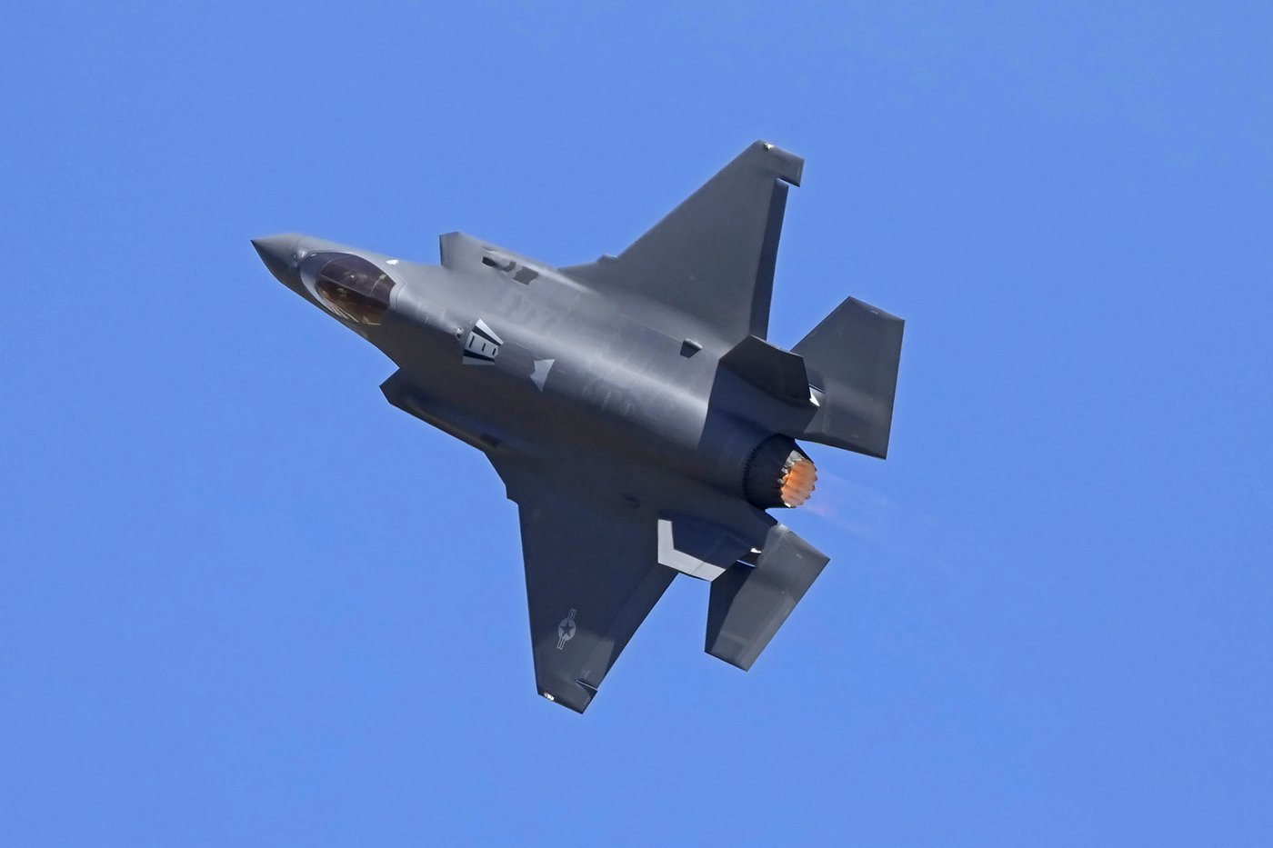 Alerte: les coûts du F-35 montent en flèche en raison des retards du projet