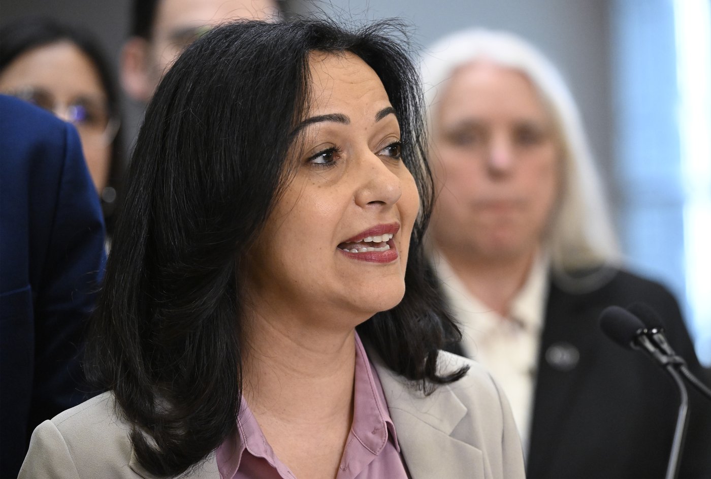 Ruba Ghazal veut faire entériner son orientation pro-travailleurs par ses membres