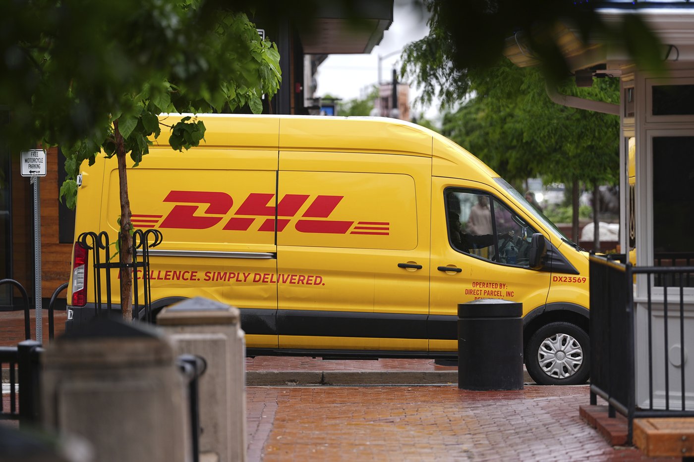 Le syndicat dénonce la demande d'intervention de DHL pour la grève