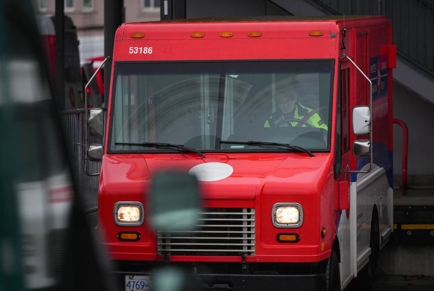 L'impasse entre Postes Canada et les travailleurs s'éternise