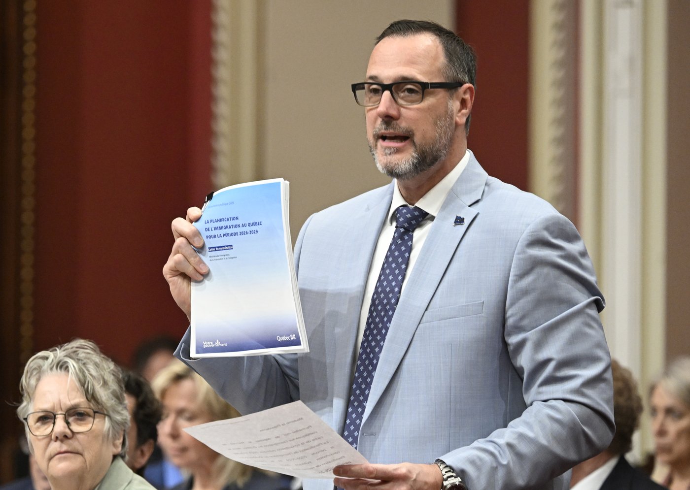 Immigration permanente: Québec va évaluer de baisser ses seuils à 25 000