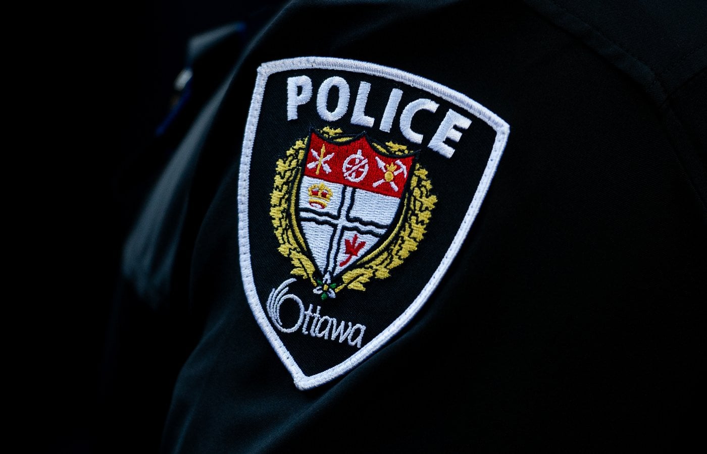 La police d'Ottawa ouvre une enquête pour féminicide, un homme accusé de meurtre