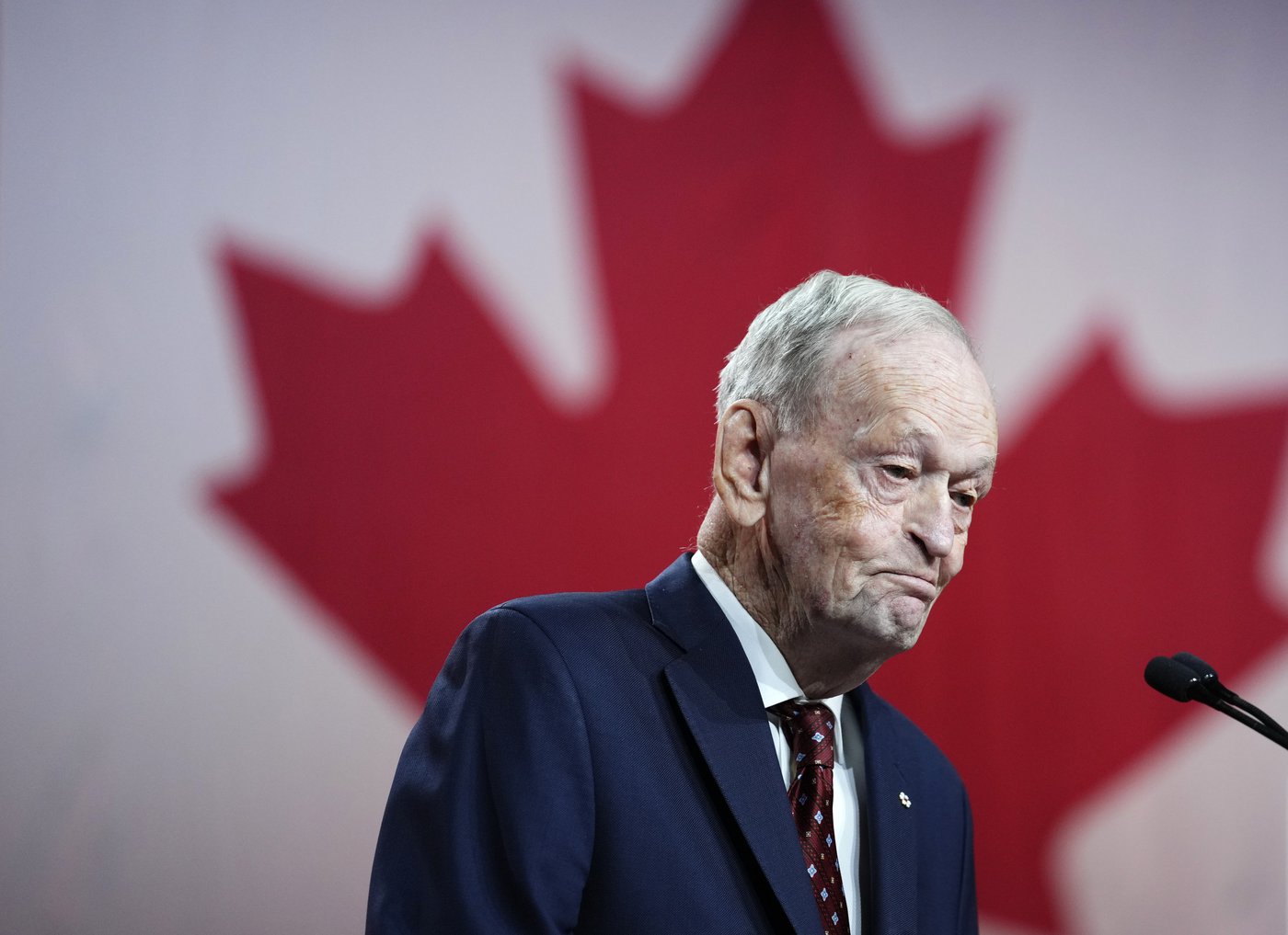 Les dirigeants devraient ignorer les débordements de Trump au G7, dit Jean Chrétien