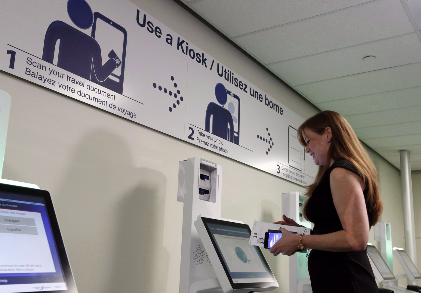Les bornes de l'Agence des services frontaliers en panne dans les aéroports