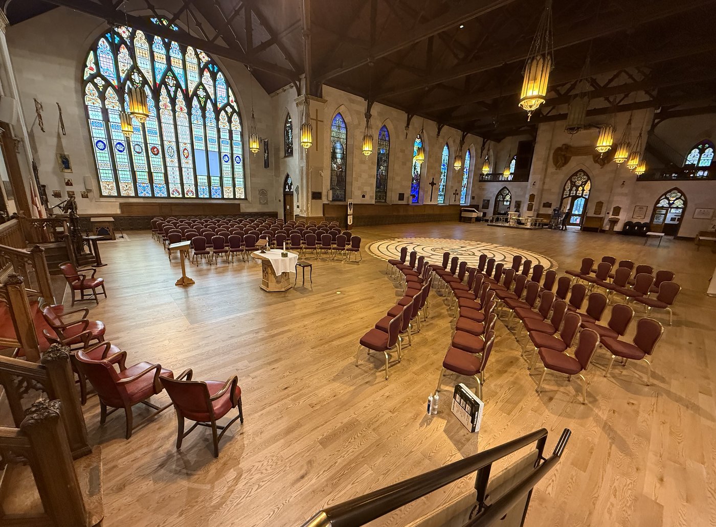Un nouveau rapport propose d'ouvrir les églises au plus grand nombre