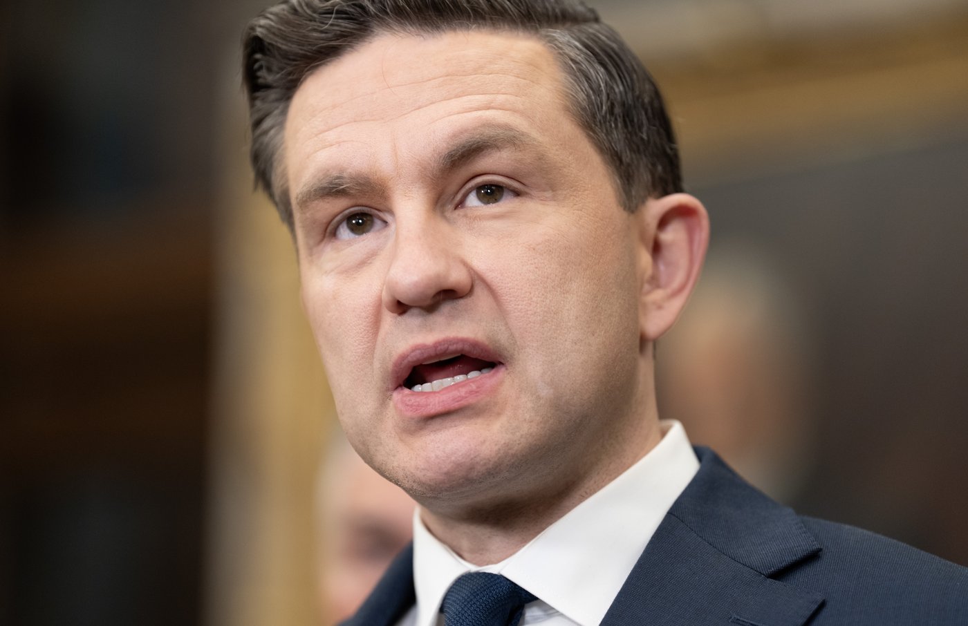 Grands projets: les conservateurs appuient le bâillon des libéraux