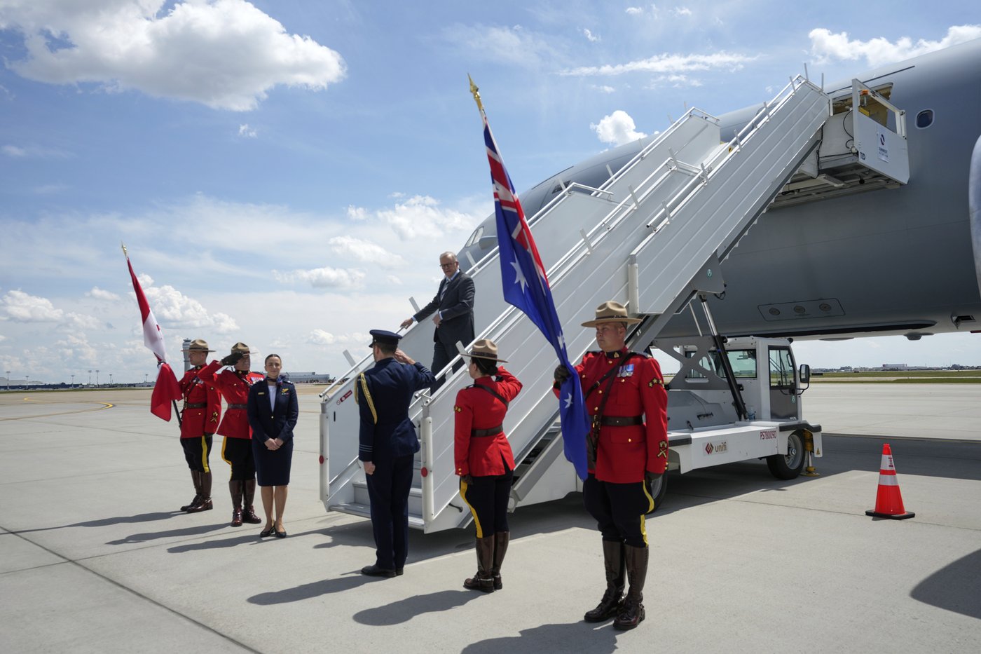 Les dirigeants font leur arrivée dans les Rocheuses en vue du sommet du G7