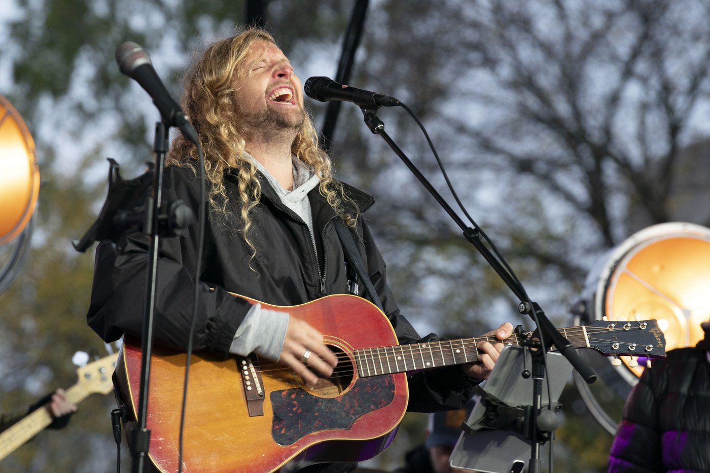 Montréal inflige une amende à une église pour le concert controversé de Sean Feucht