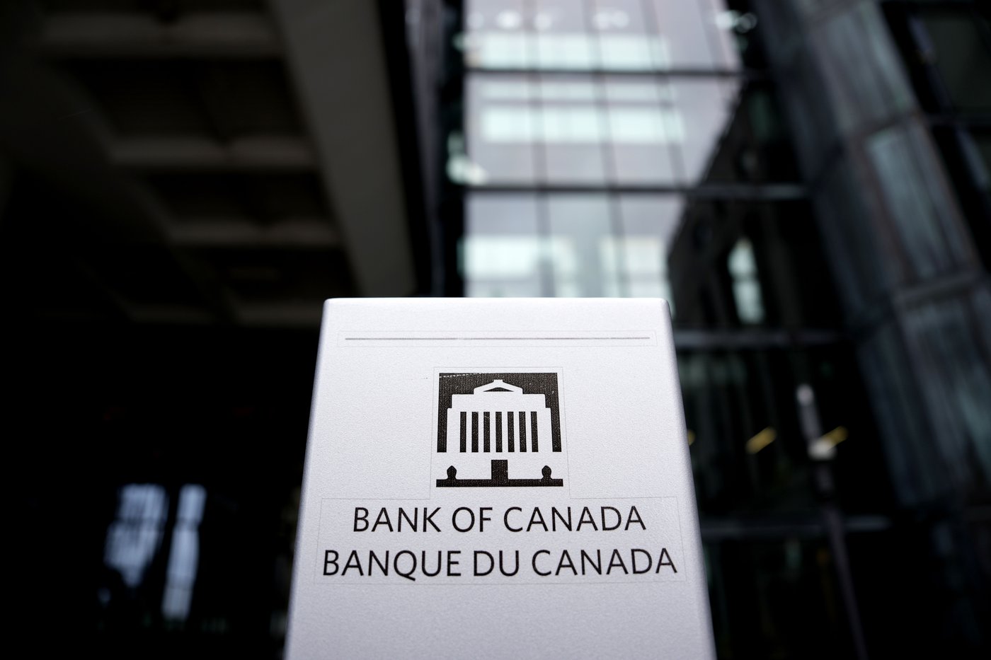 Les sociétés d'État vont s'aligner sur les plans de réduction des coûts de Carney