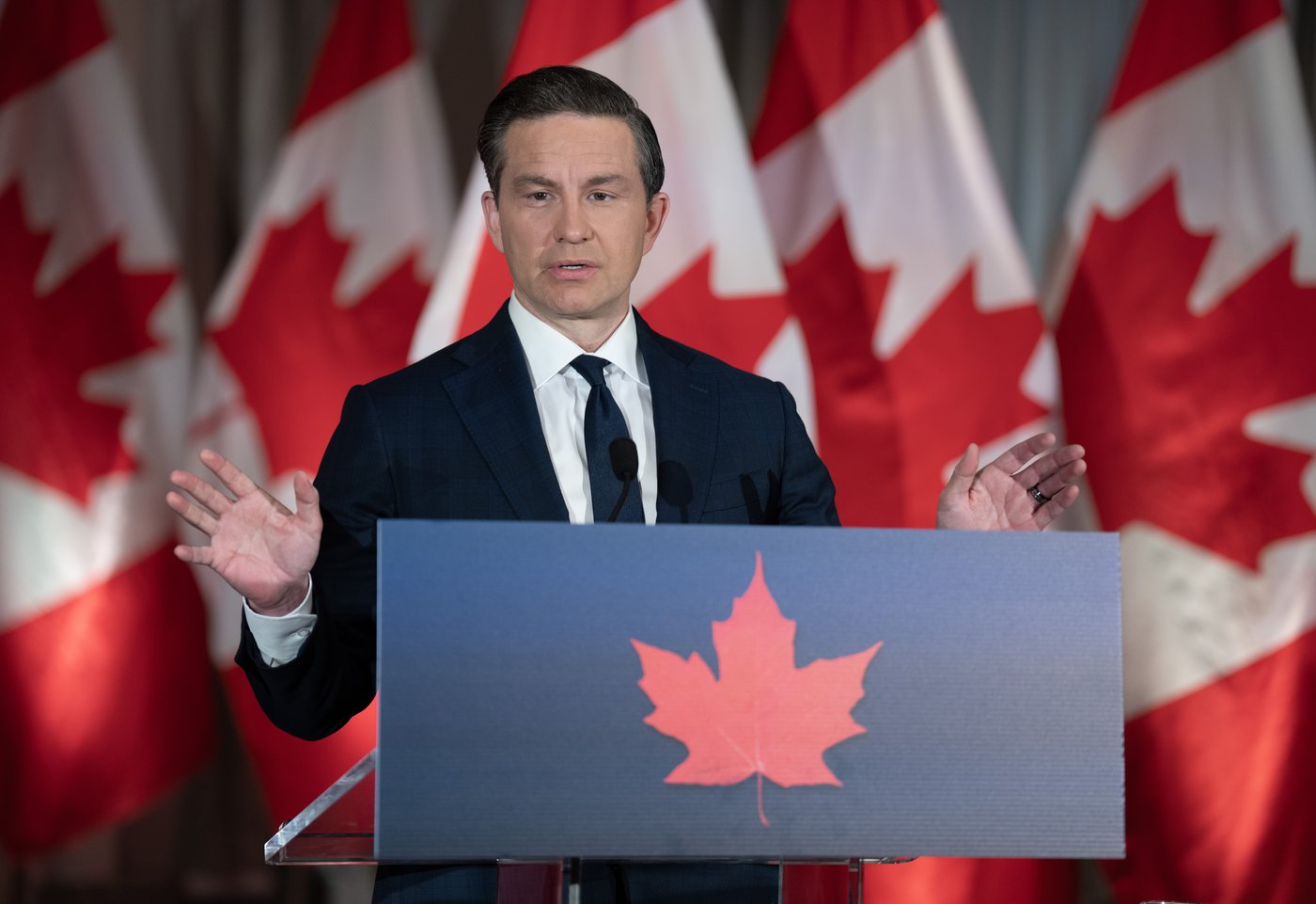 Poilievre veut que Carney vende tous les actifs de sa fiducie sans droit de regard
