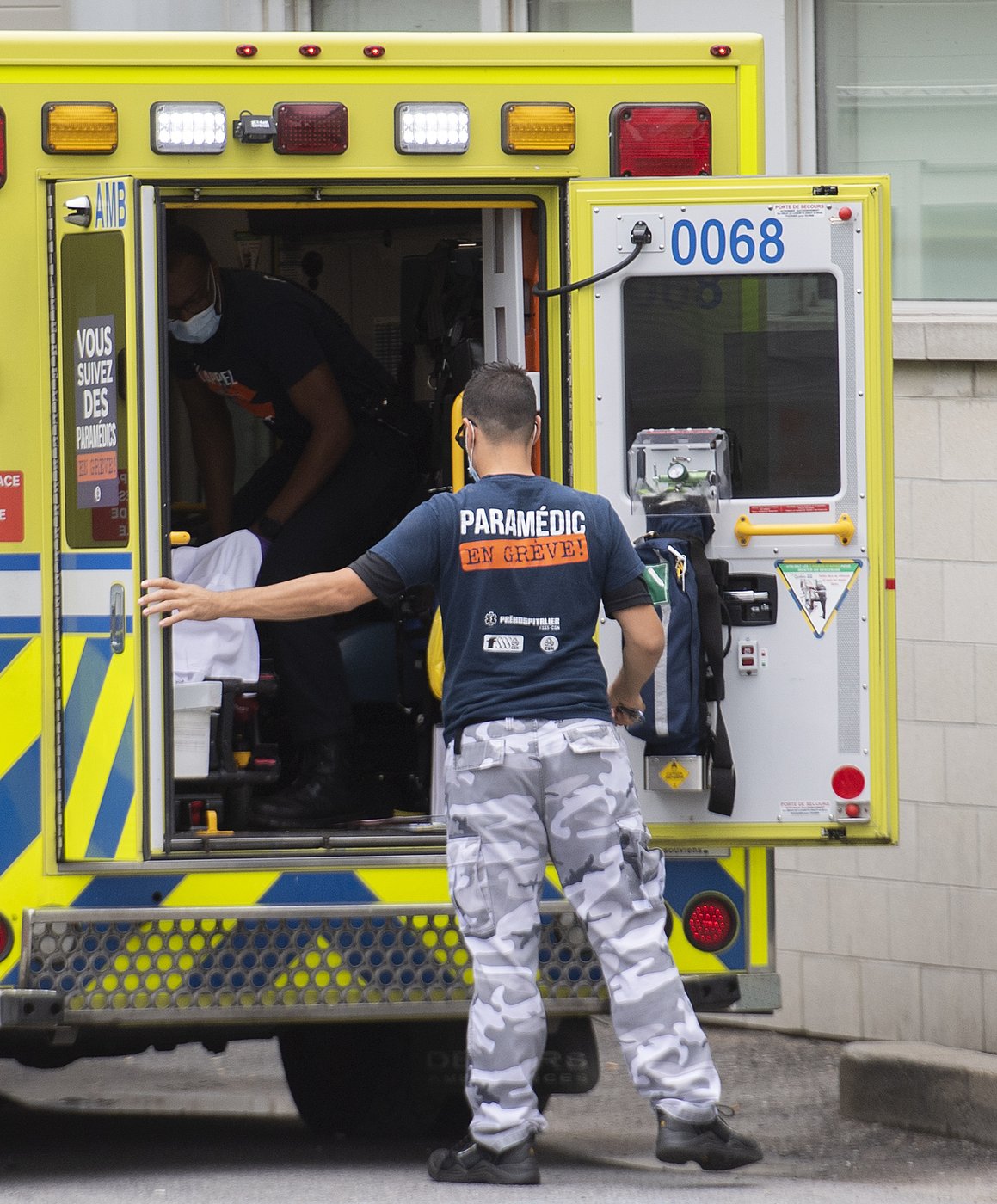 Quelque 3300 ambulanciers paramédicaux en grève: services essentiels maintenus
