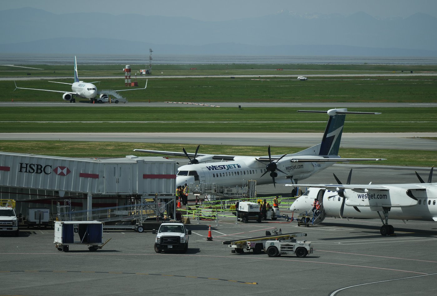 Une enquête fédérale s'ouvre sur un incendie de moteur d'avion à Vancouver