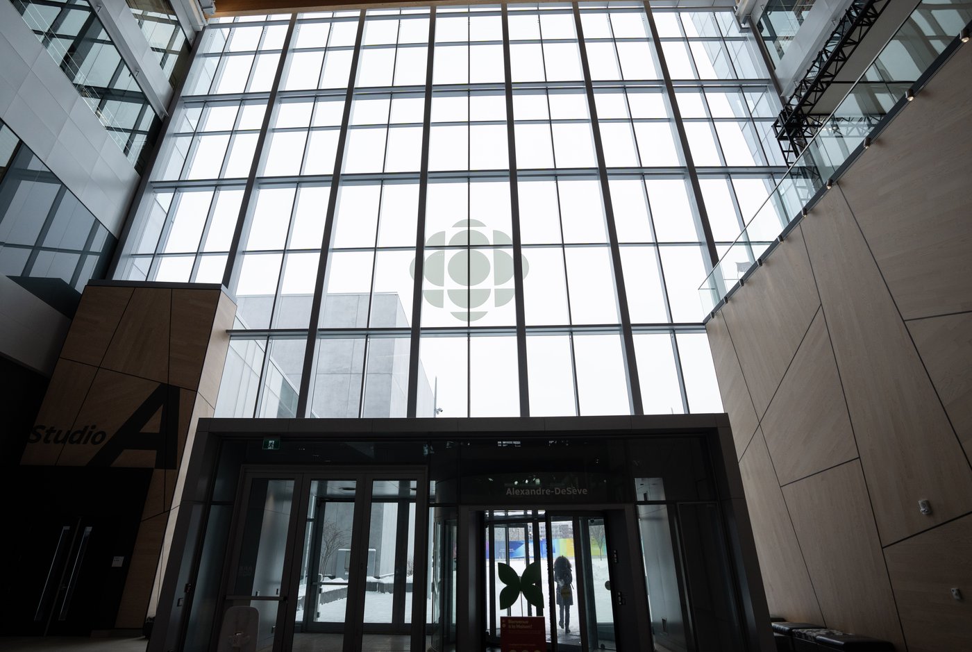 La sécurité publique devrait faire partie du mandat de Radio-Canada, selon un rapport