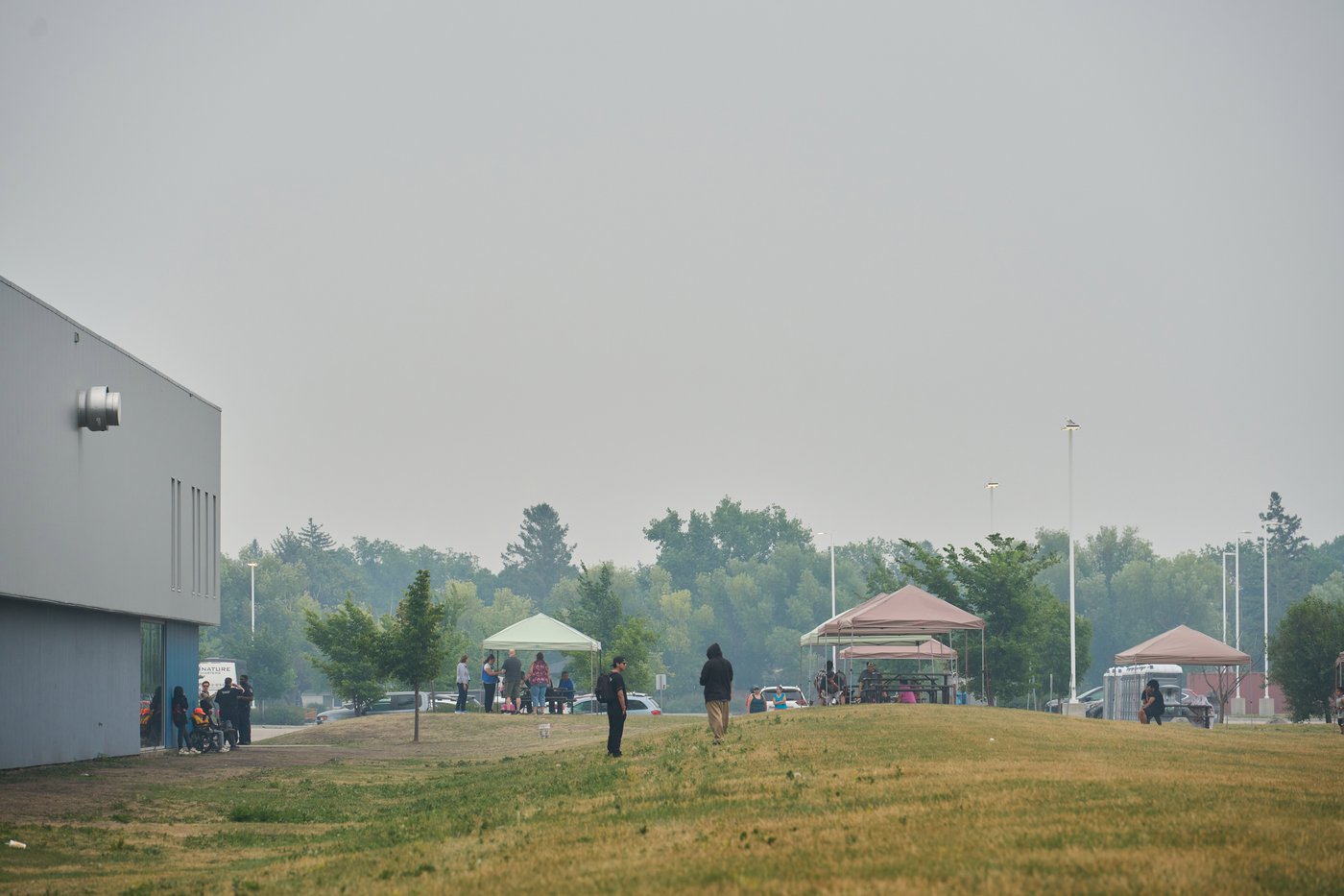 La fumée en fin de semaine gêne la lutte contre les incendies au Manitoba
