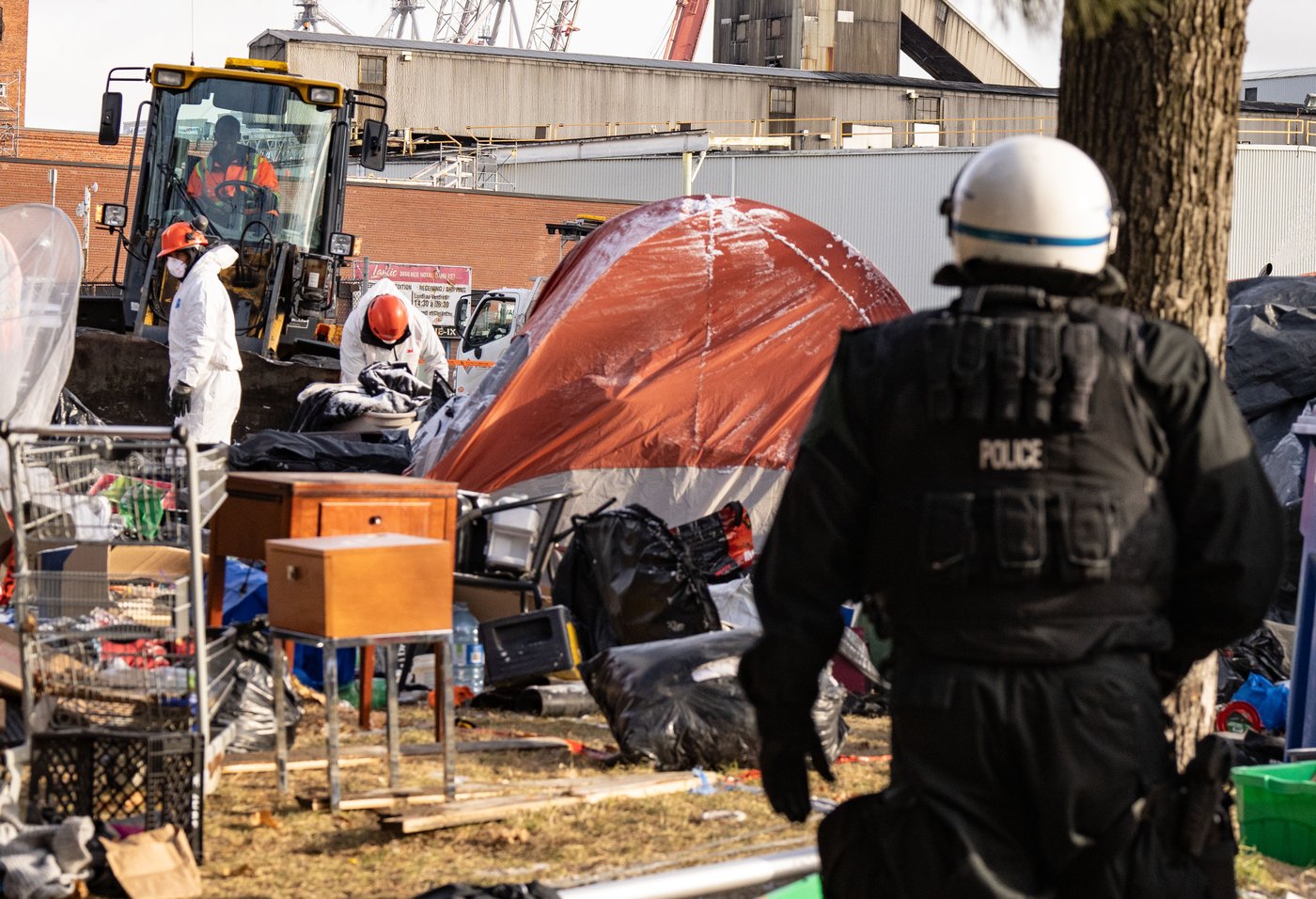 Un nouveau rapport recommande de cesser de démanteler les campements de sans-abris