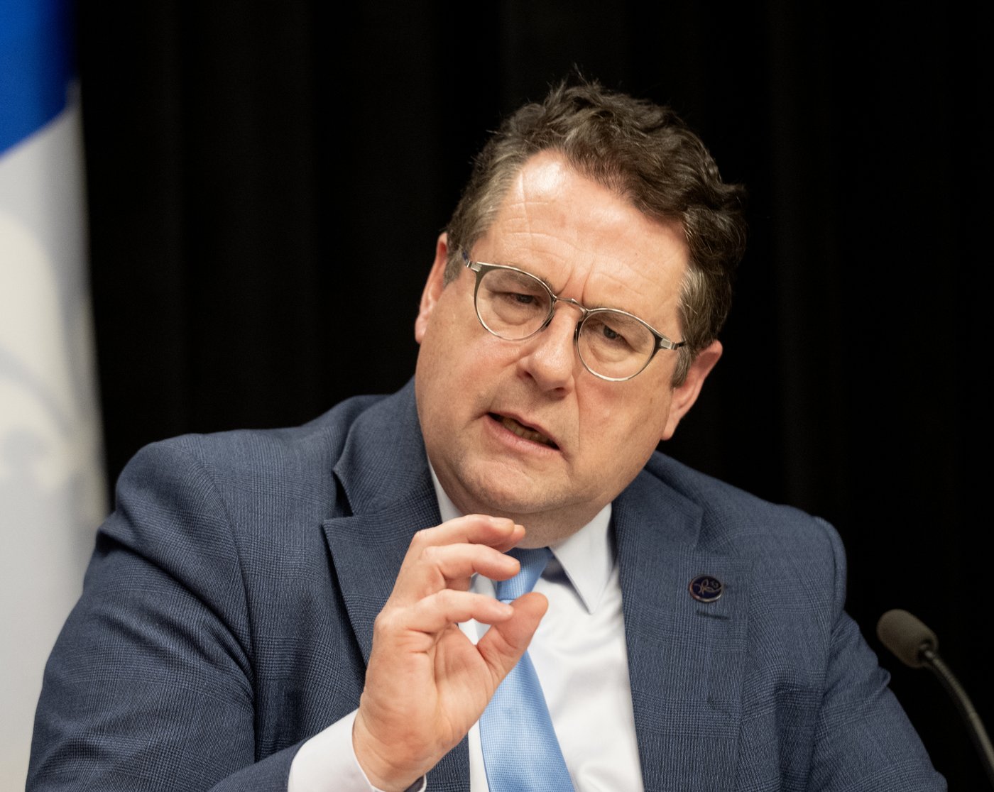 Coupes en éducation: la confiance en Drainville est entamée, disent la FAE et la CSQ