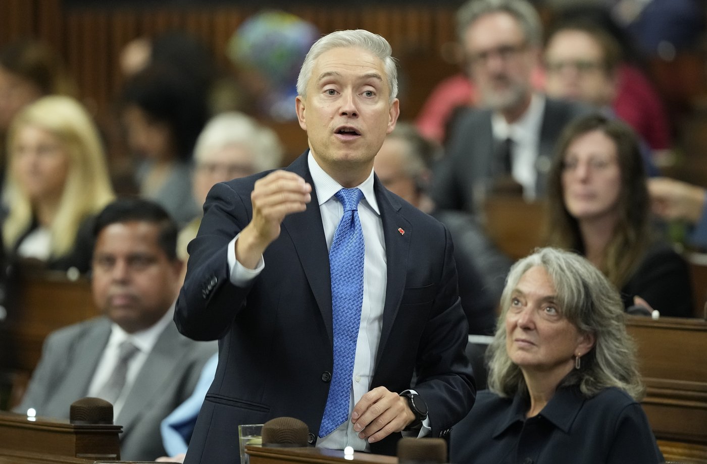 Alerte: Le budget fédéral sera finalement déposé le 4 novembre