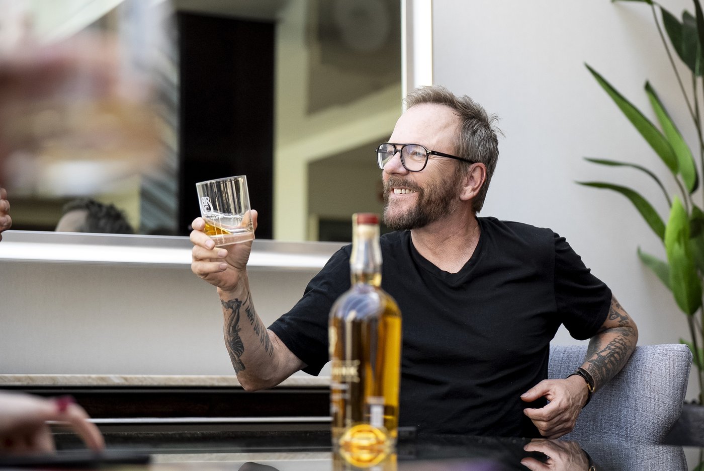 L'acteur Kiefer Sutherland impatient de voir la fin des droits de douane américains