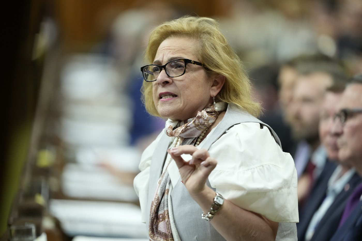 Le gouvernement Carney tiendra des consultations sur le système de visas étudiants