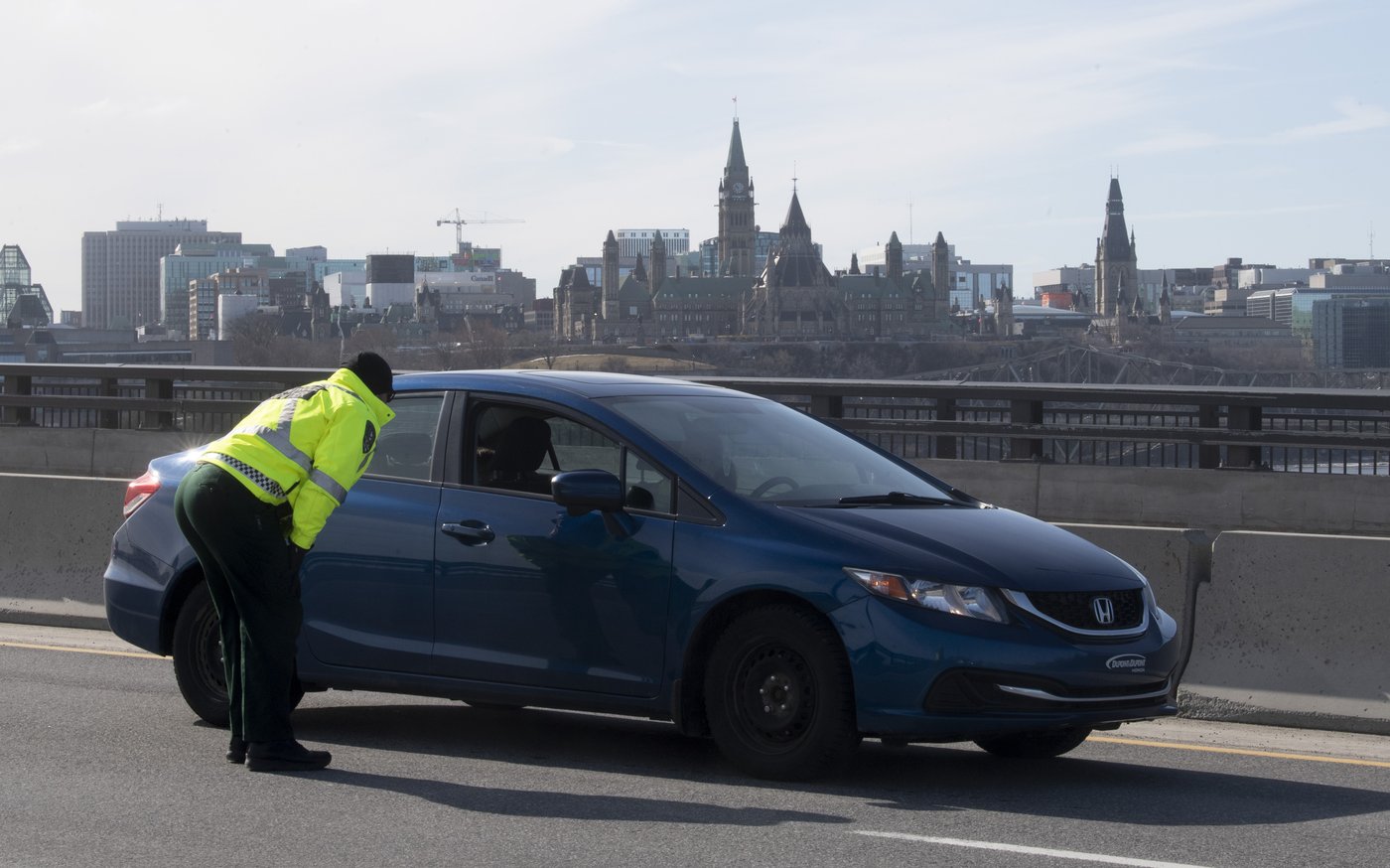 Contrôleurs routiers: une rencontre avec Québec, mais pas encore de négociation