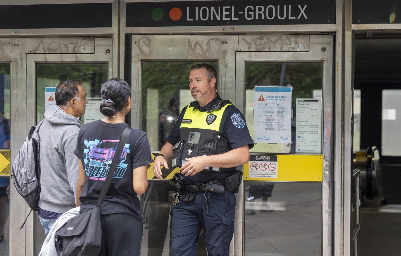 Des usagers se font surprendre par la grève des travailleurs d'entretien de la STM