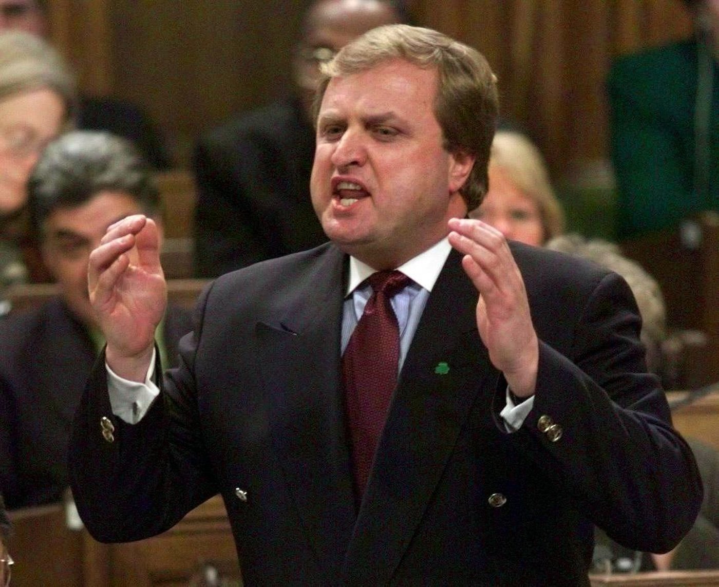 Les jeunes hésitent à entrer en politique, constate un ancien ministre fédéral