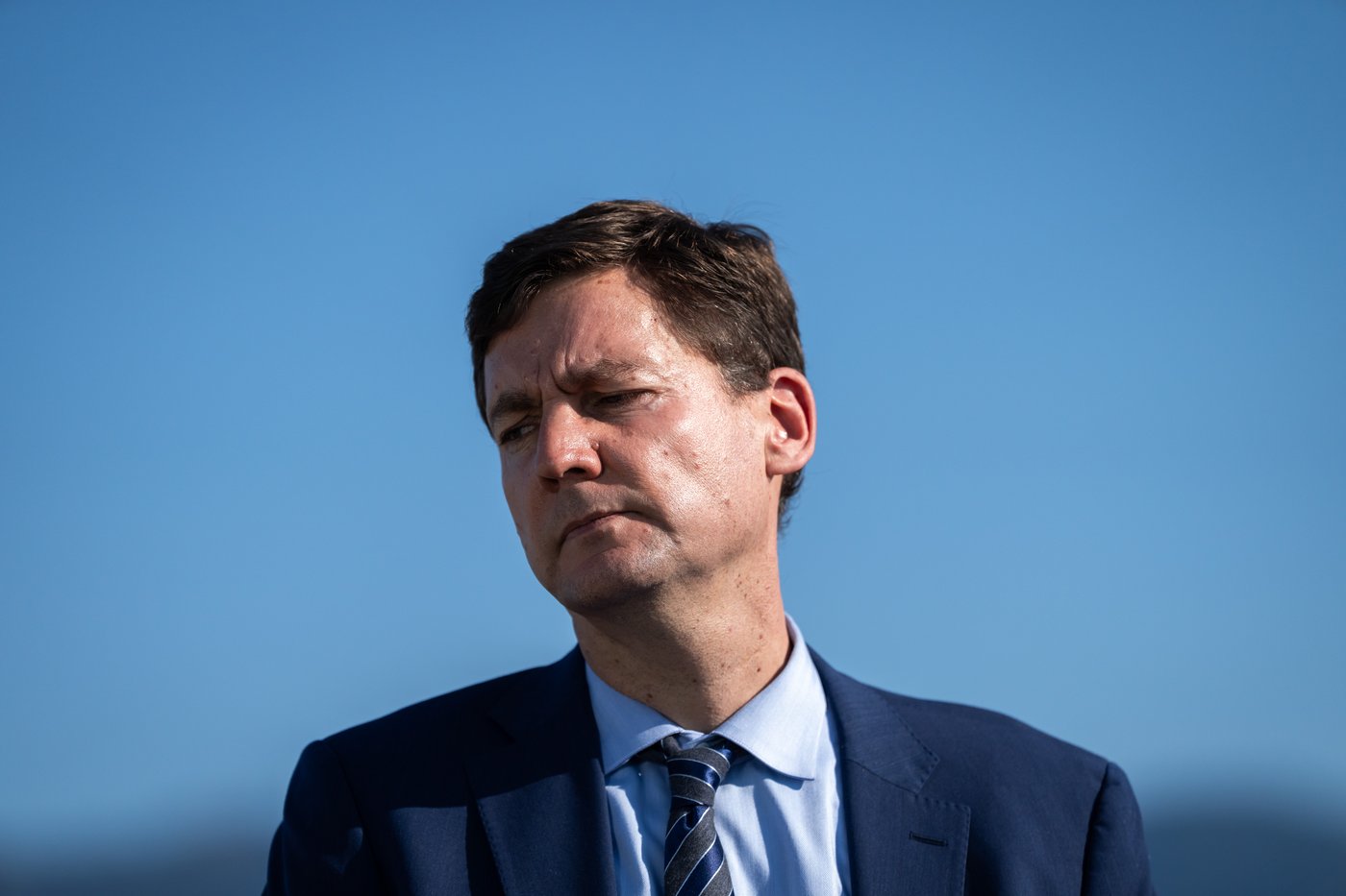 David Eby s'insurge contre l'augmentation des droits de douane sur le bois d'œuvre