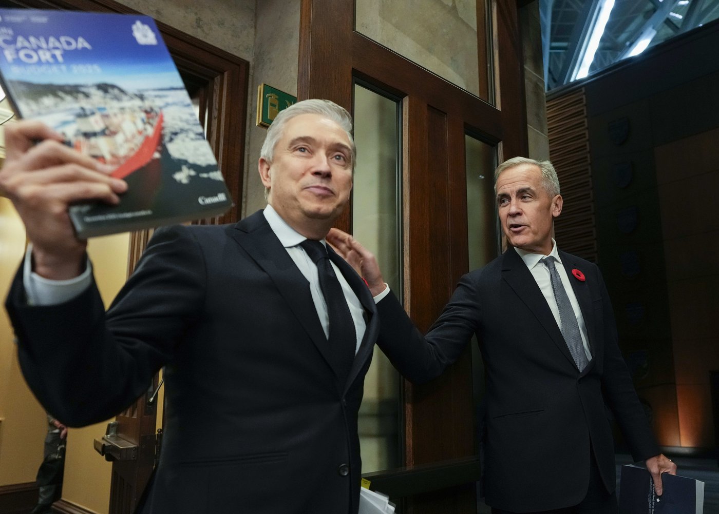Carney et Champagne défendront leur budget mercredi à Ottawa et Montréal