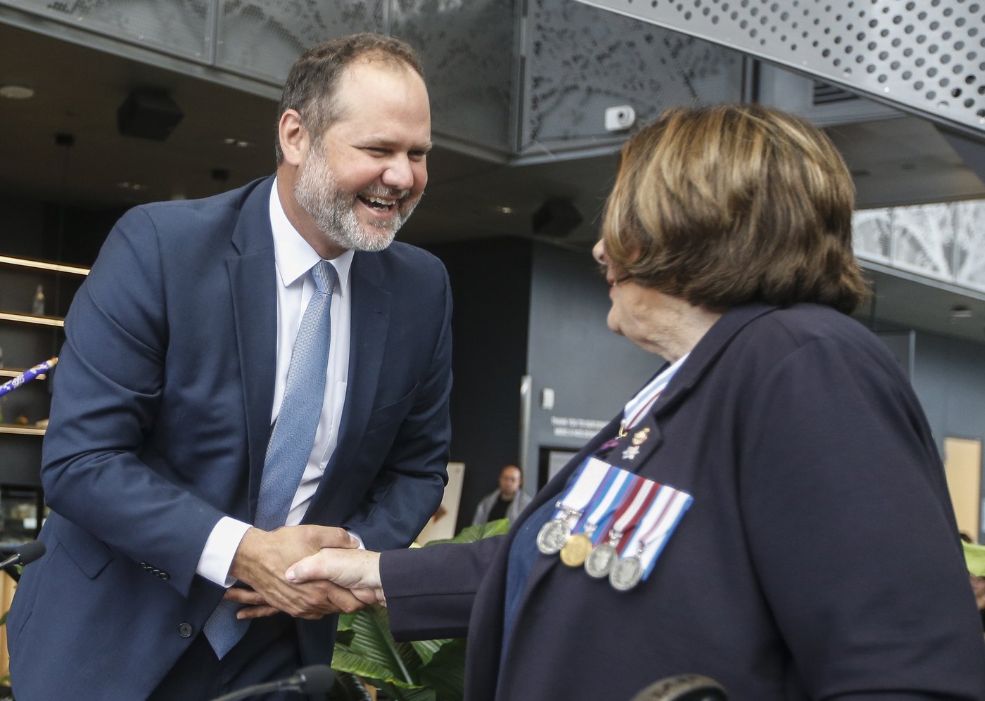 Le Manitoba veut étendre sa loi sur les images intimes