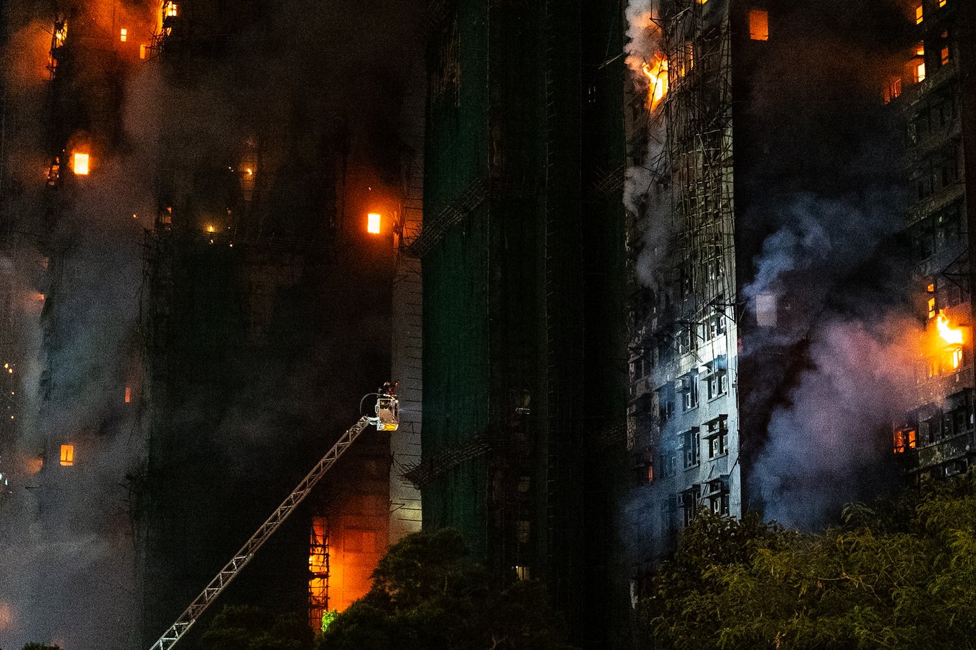 Les Canadiens de Hong Kong sous le choc face à l'incendie meurtrier