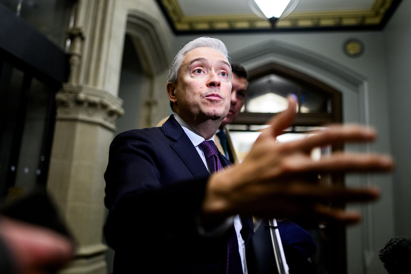 Des ministres clés s'adressent à l'APN à Ottawa après l'éviction de M. Hodgson