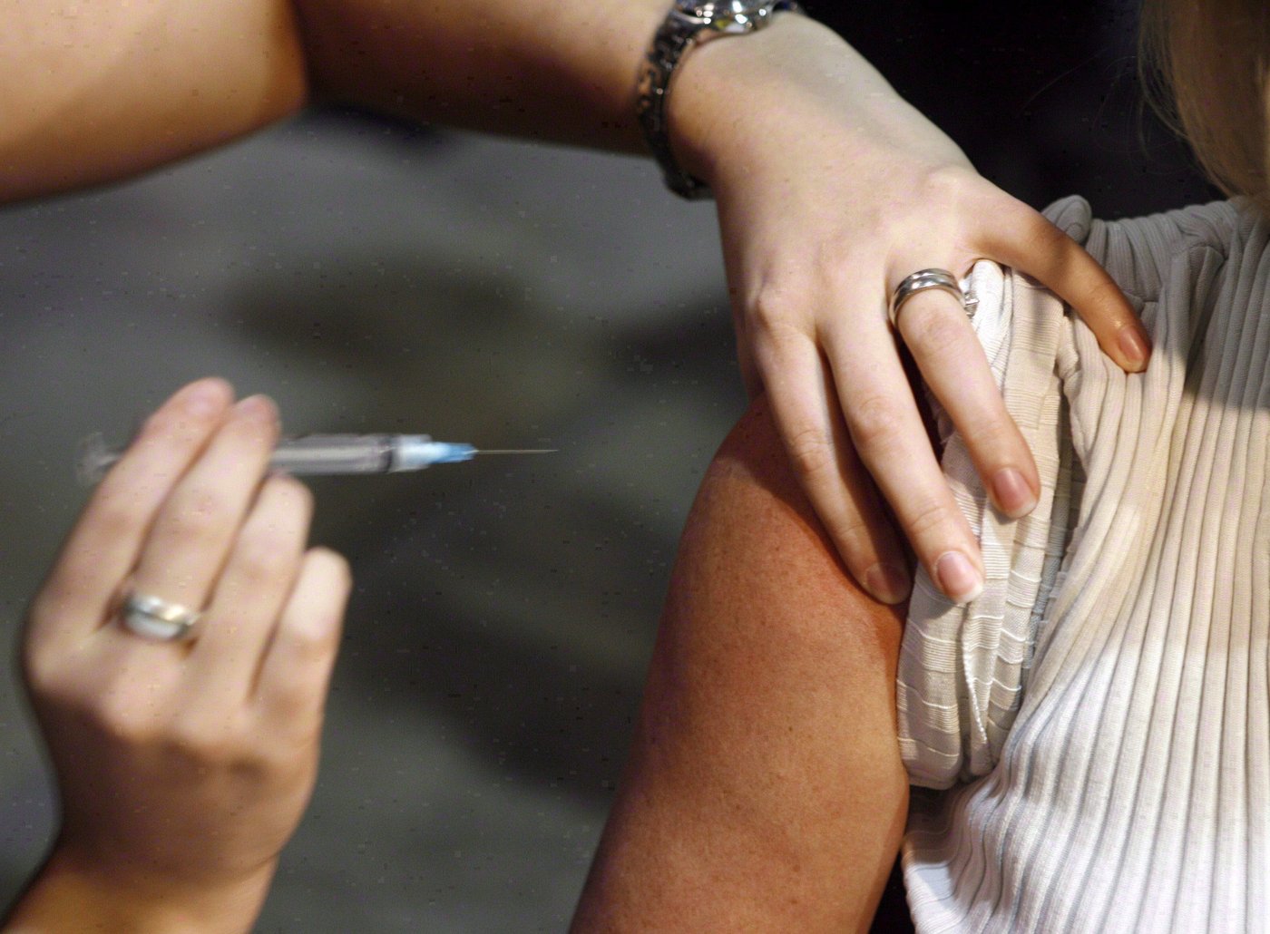 Saison de la grippe: des réticences persistent face à la vaccination, dit un sondage