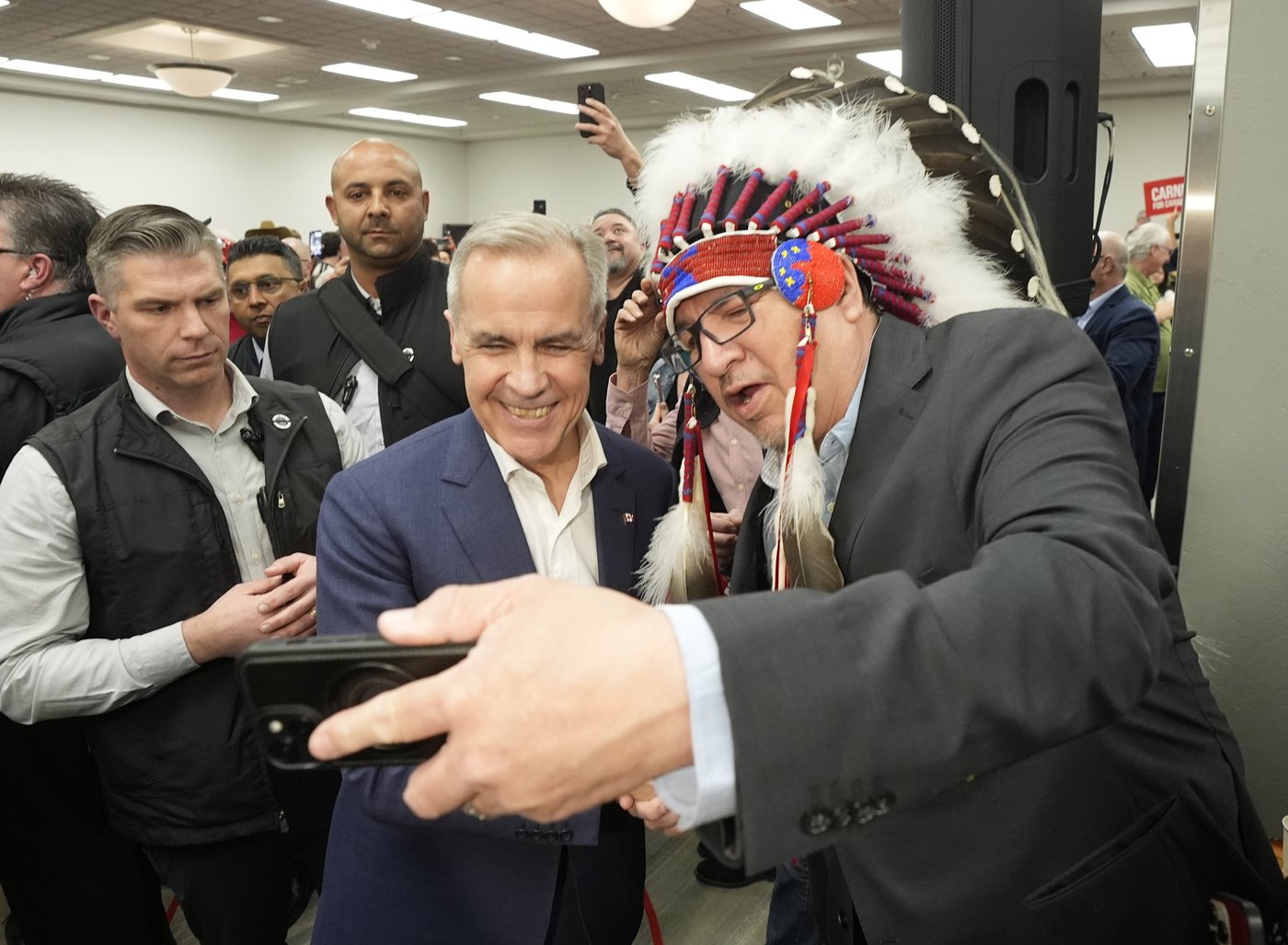 Le chef Pimicikamak demande à Carney de déployer l'armée après la panne d'électricité