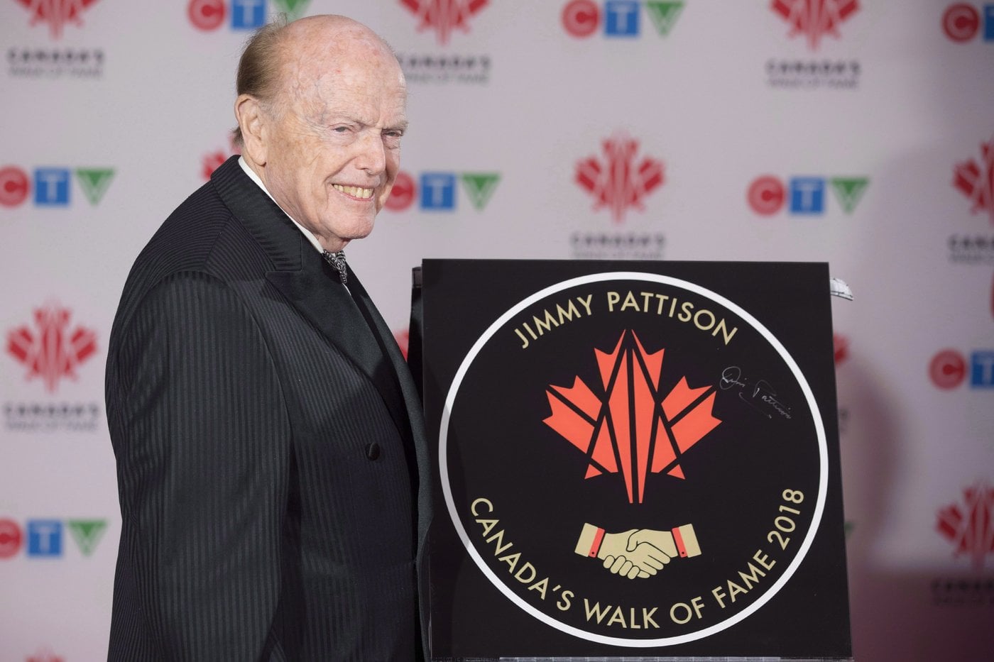 L'ICE veut acheter un immeuble à l'entreprise canadienne Jim Pattison Group