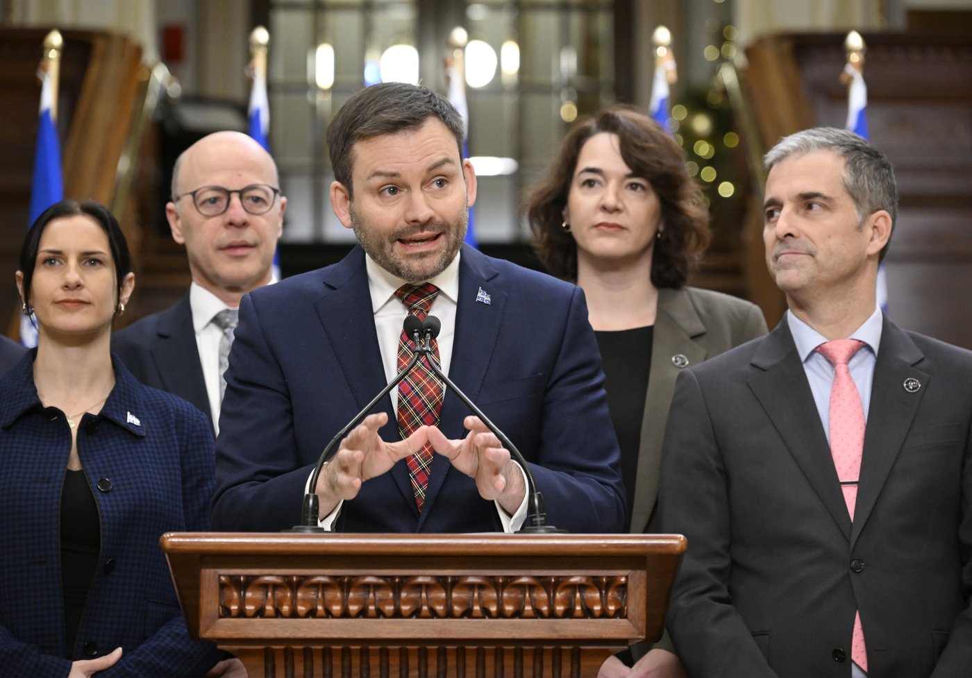 Rémunération: le PQ pourrait s'engager dans une confrontation avec les médecins