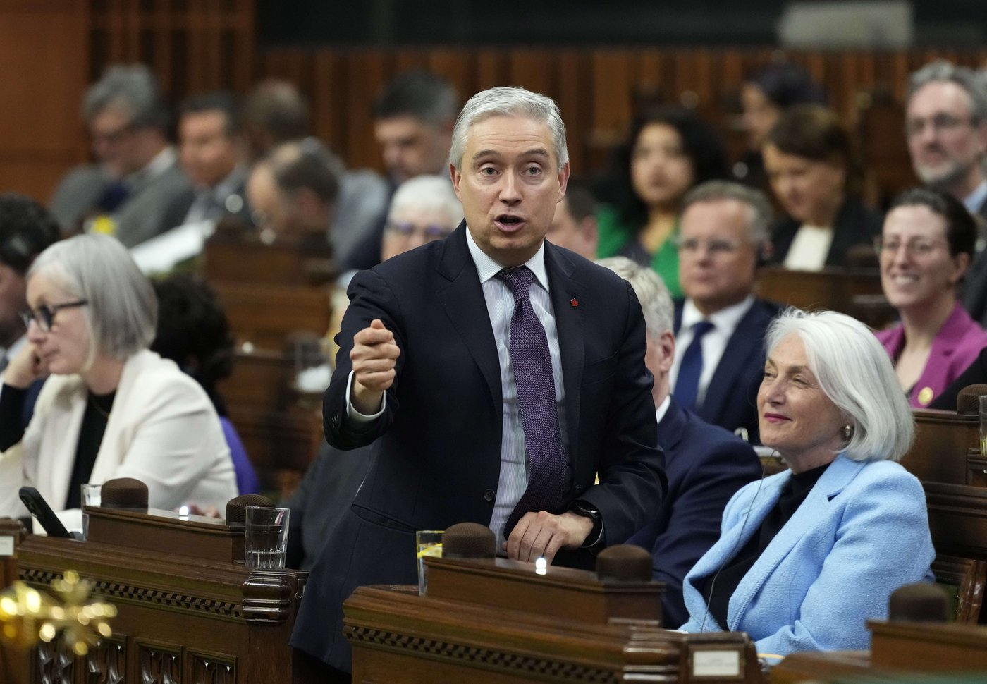 Budget 2025: les libéraux survivent au dernier vote de confiance sur C-15