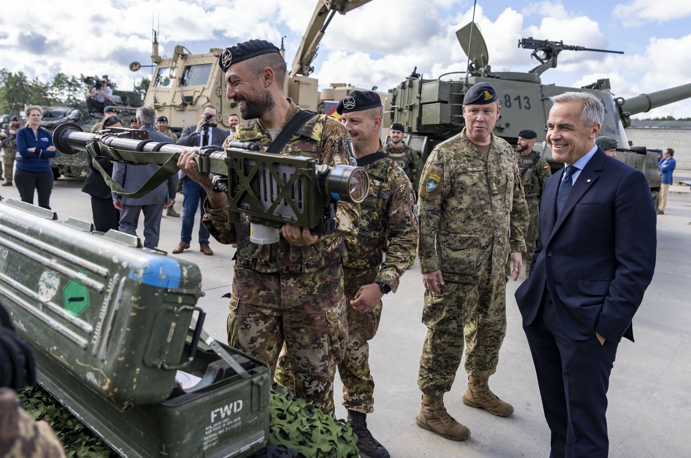 Le gouvernement fédéral veut créer 125 000 emplois dans l'industrie militaire