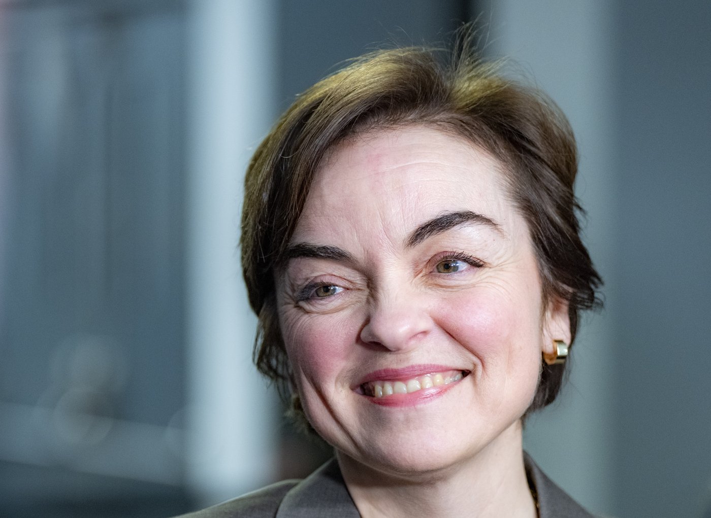 Troisième lien: Christine Fréchette propose un corridor à l'Est