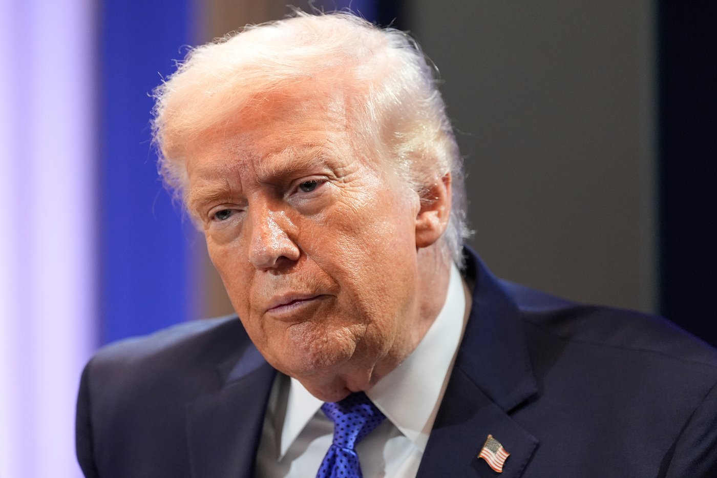 Trump annonce qu'il augmentera les droits douaniers mondiaux à 15%