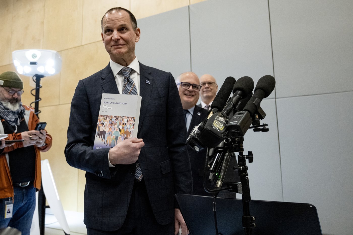 C'est jour de budget à Québec, où un déficit record est attendu