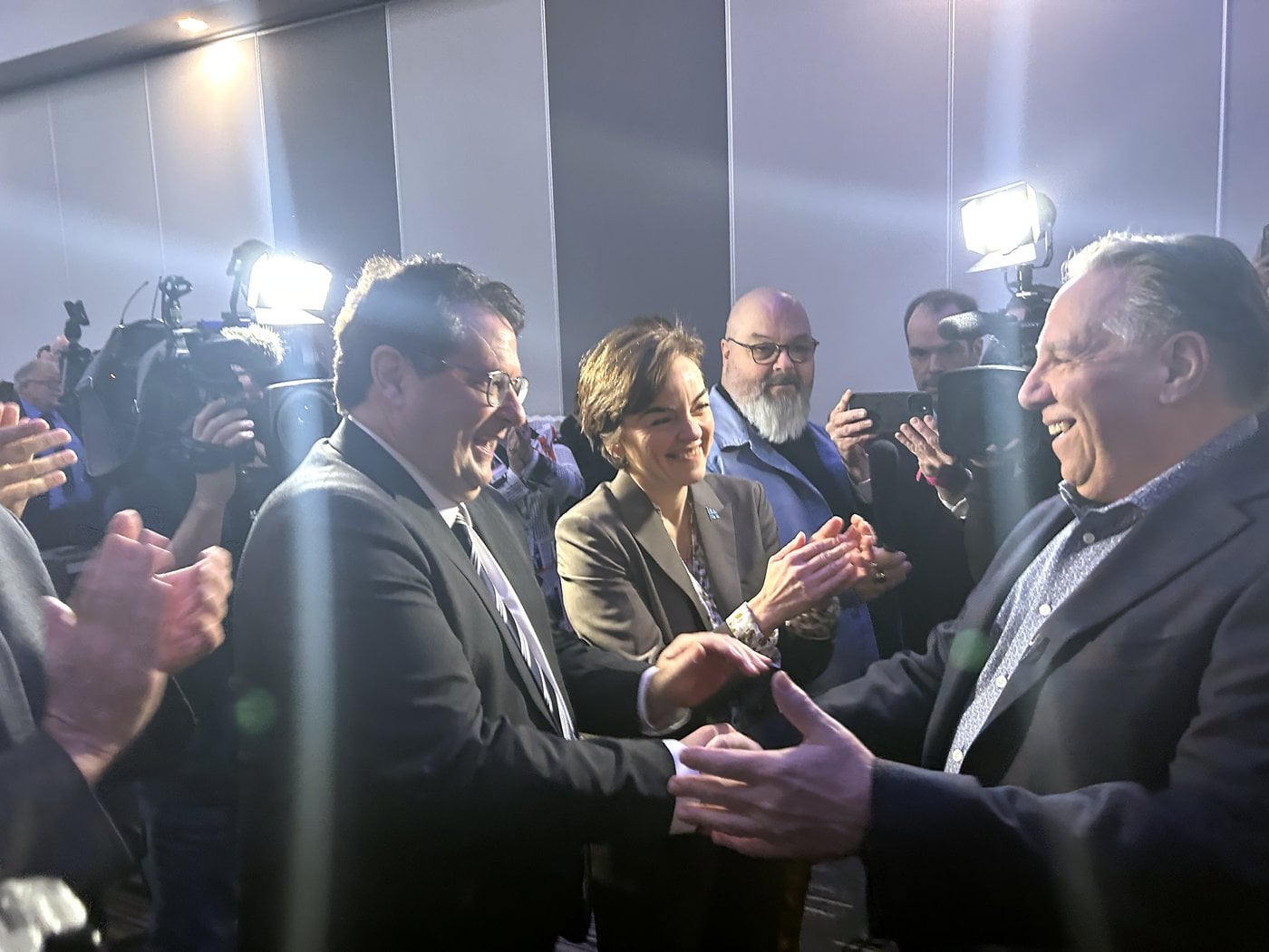 Chefferie: Fréchette et Drainville répondent aux questions des jeunes caquistes