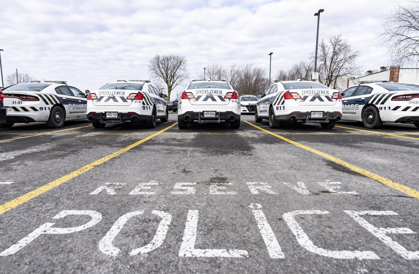 Trois blessés lorsqu'un automobiliste percute un immeuble à Longueuil