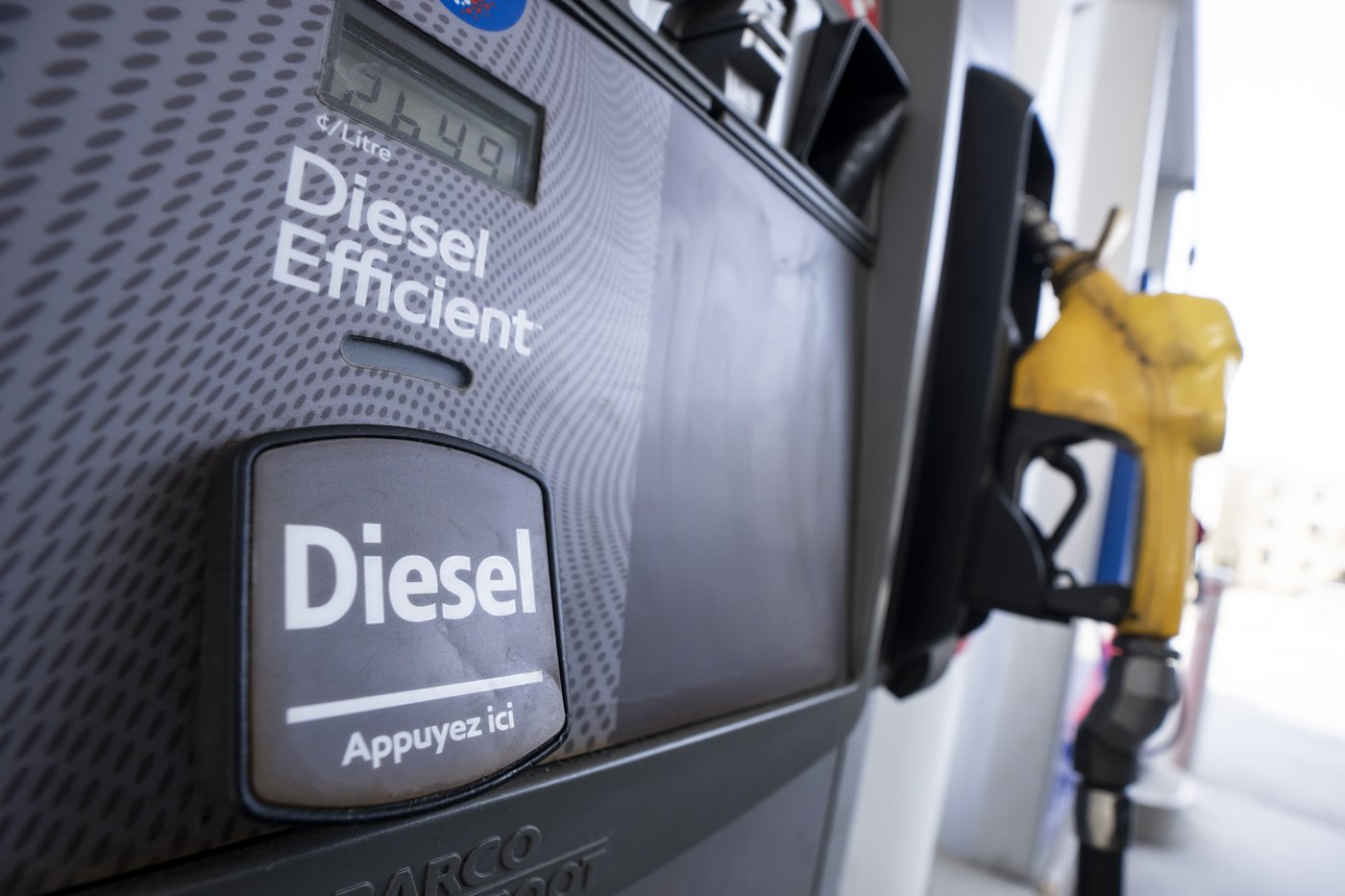Des entreprises de la N.-É. saluent la baisse de la taxe fédérale sur les carburants
