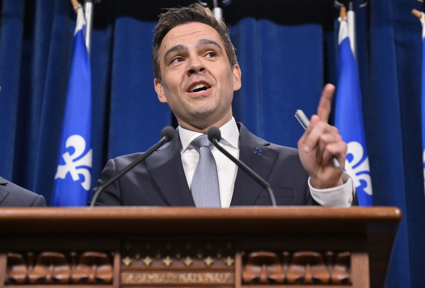Le PLQ a rattrapé le PQ dans les intentions de vote, selon un nouveau sondage Léger