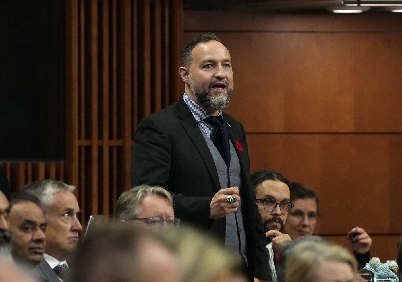 Le bloquiste Simon-Pierre Savard-Tremblay tentera de se faire élire pour le PQ