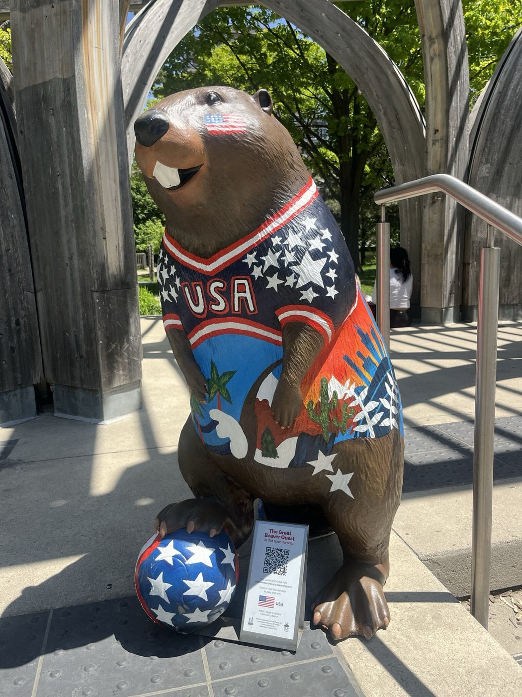 Coupe du monde: une statue de castor évoquant les États-Unis a été détruite à Toronto