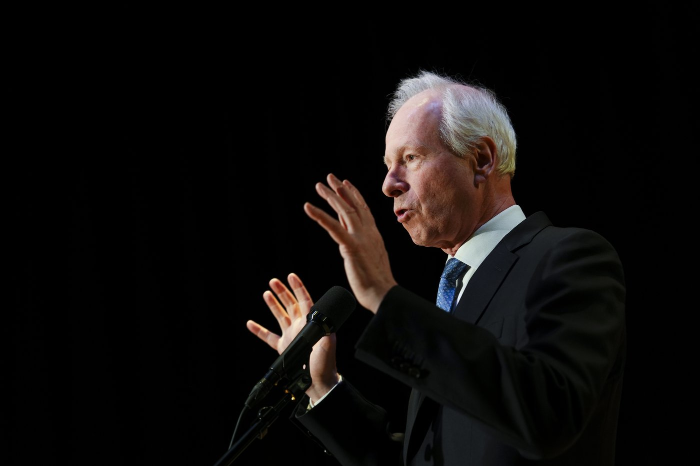 Les relations avec l'Europe nécessitent davantage de diplomates, juge Stéphane Dion