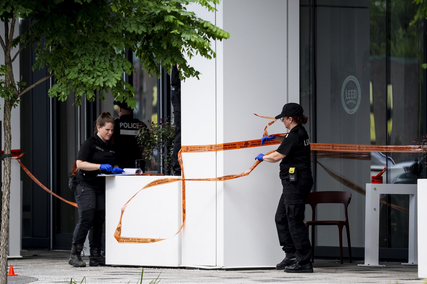 Après la fusillade, la mairesse appelle à mieux contrôler armes et réseaux sociaux