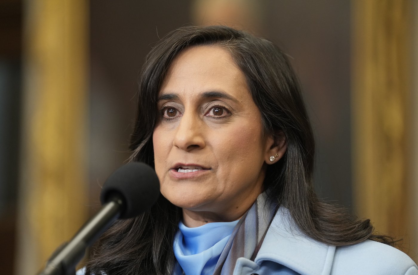 Le Canada ne veut pas d'ambassade en Iran ni au Venezuela, affirme la ministre Anand